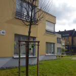 Das Bild zeigt eine Außenaufnahme des Gebäudes an der Pferdebachstraße.
