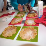 Das Bild zeigt frische Waffeln.