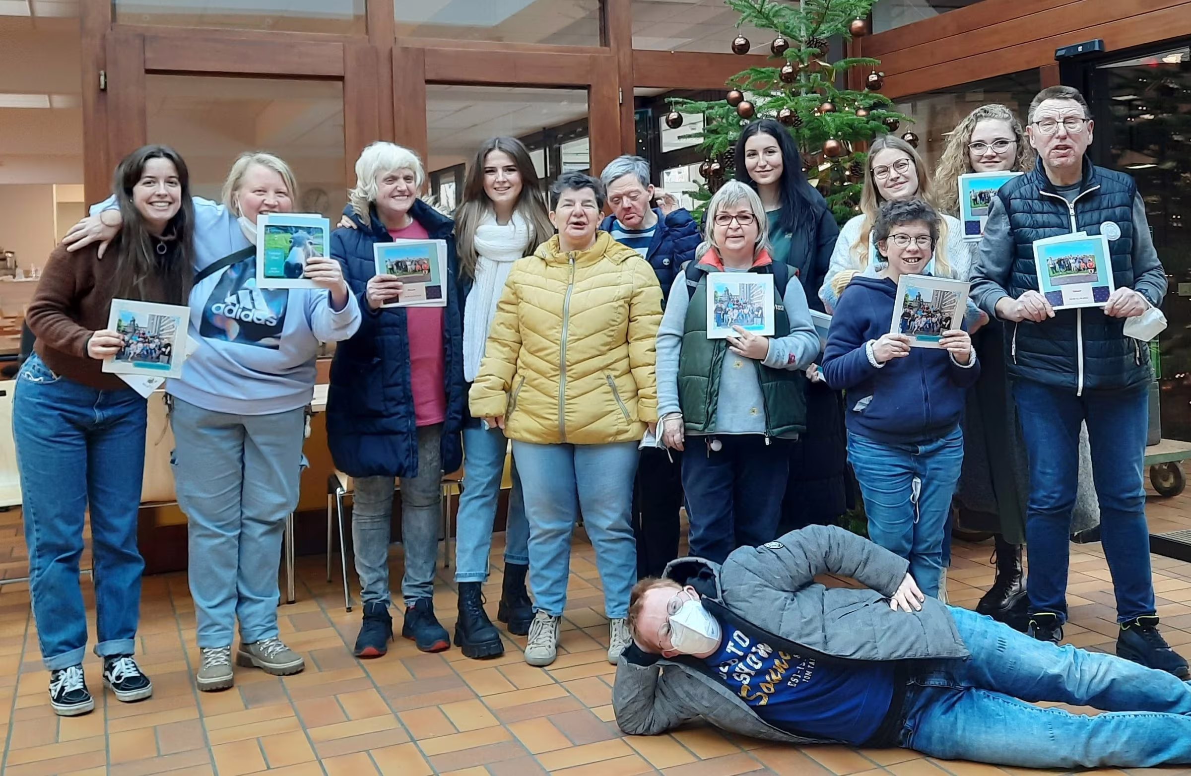 Gruppenbild der Teilnehmer an den Reisen.